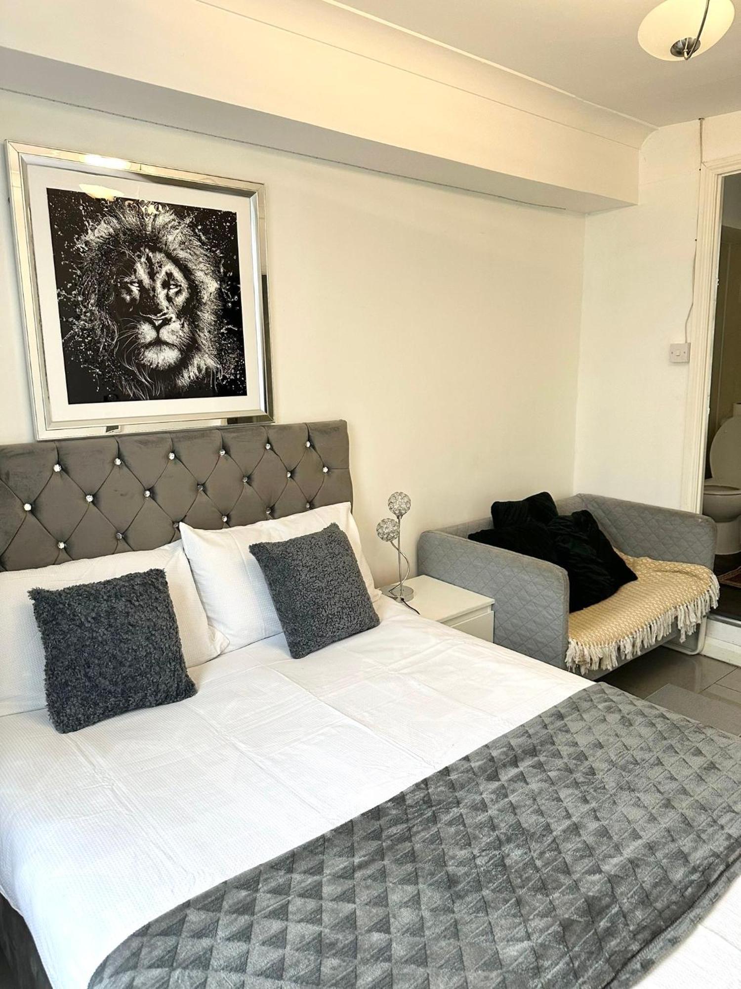"Bright & Spacious" 3 Bedroom Flat By Kings Cross, St Pancras Station!!!!64 Londyn Zewnętrze zdjęcie