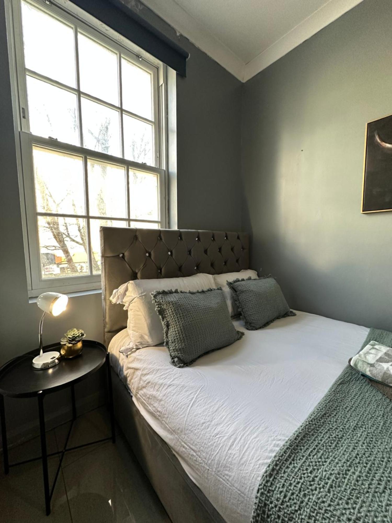 "Bright & Spacious" 3 Bedroom Flat By Kings Cross, St Pancras Station!!!!64 Londyn Zewnętrze zdjęcie