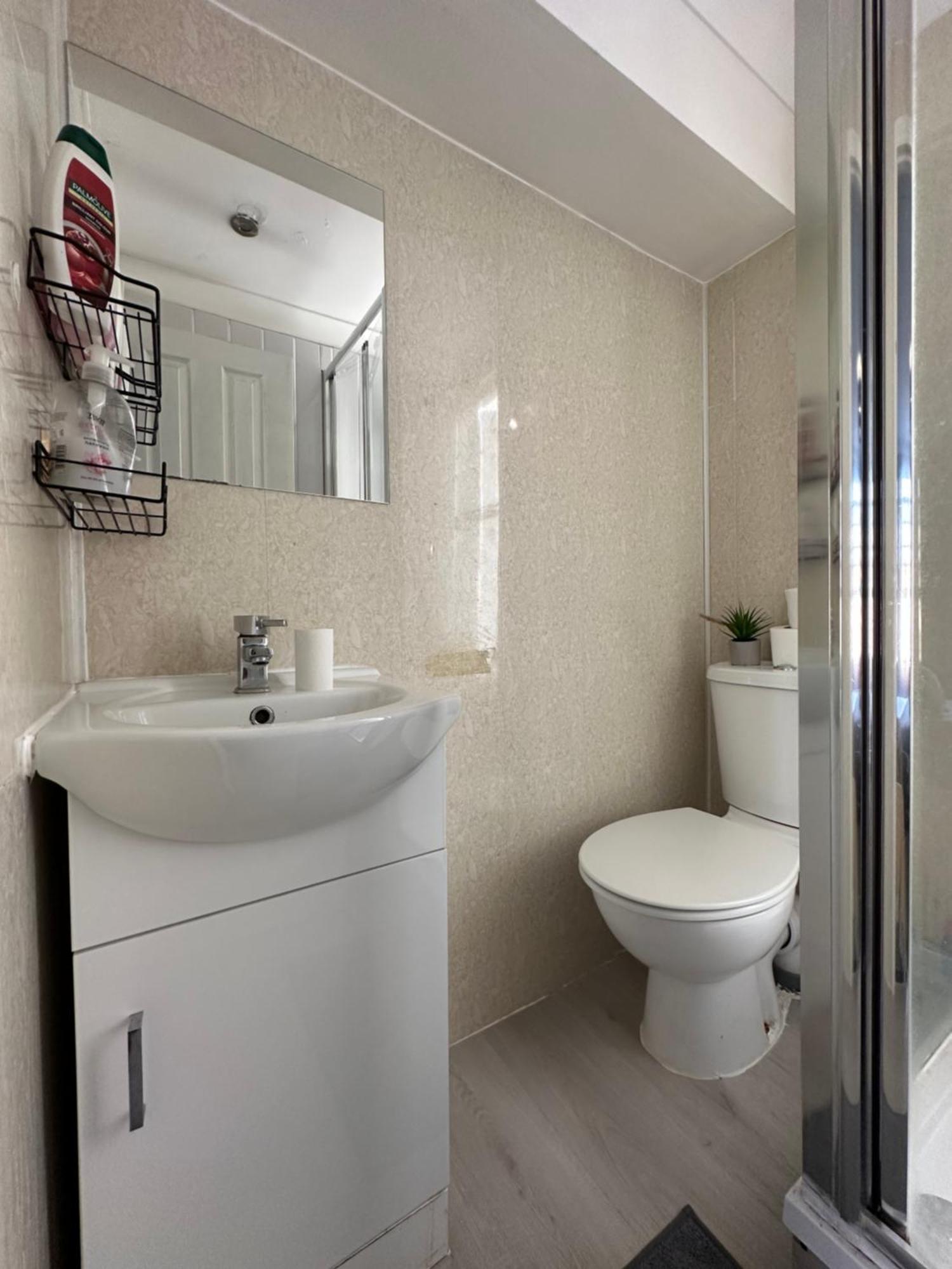 "Bright & Spacious" 3 Bedroom Flat By Kings Cross, St Pancras Station!!!!64 Londyn Zewnętrze zdjęcie